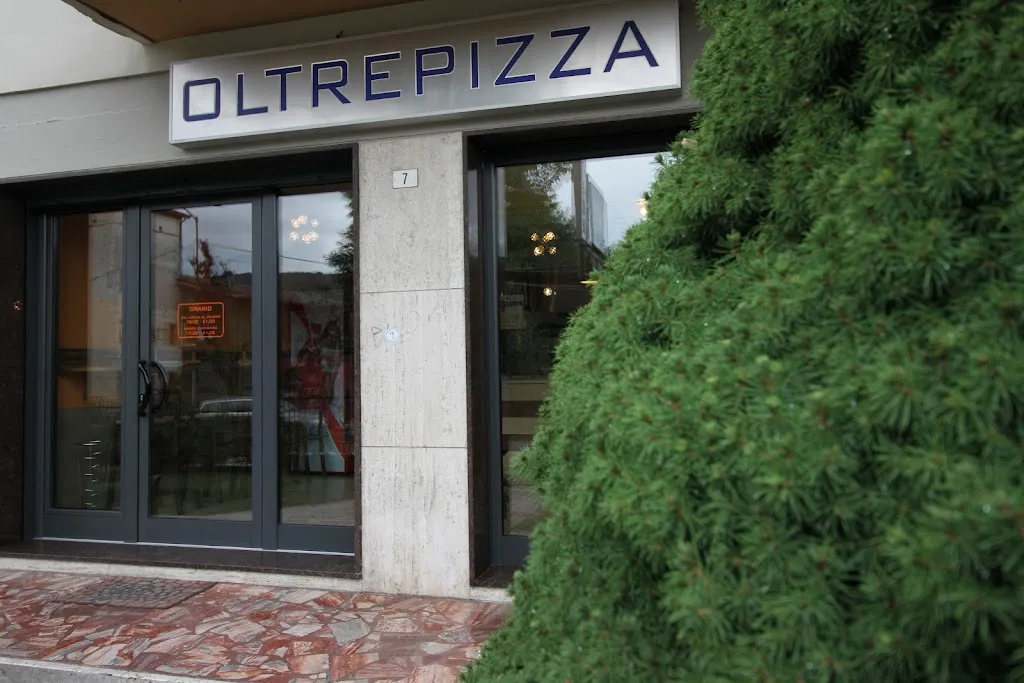 Pizzeria Oltrepizza_Grezzana_slider_image_1