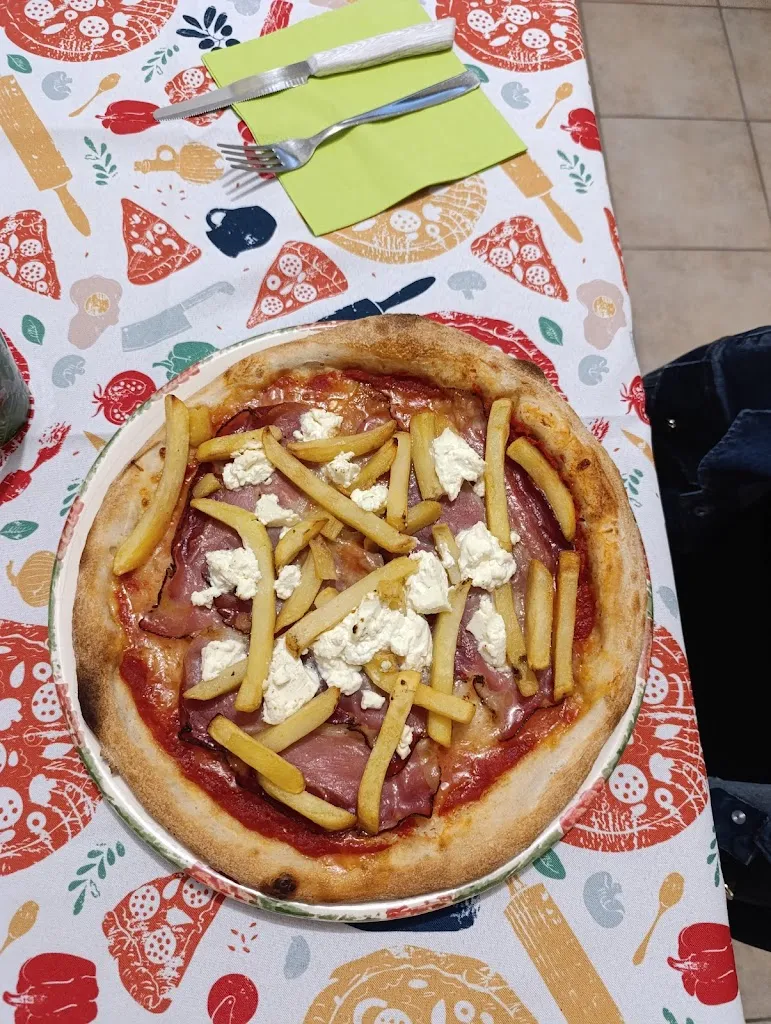 Pizzeria Oltrepizza_Grezzana_slider_image_2