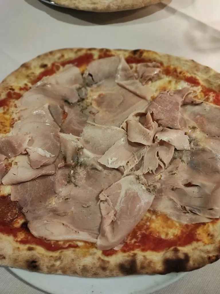 David Lovecký_Fra' Bernardo_Istrana_review