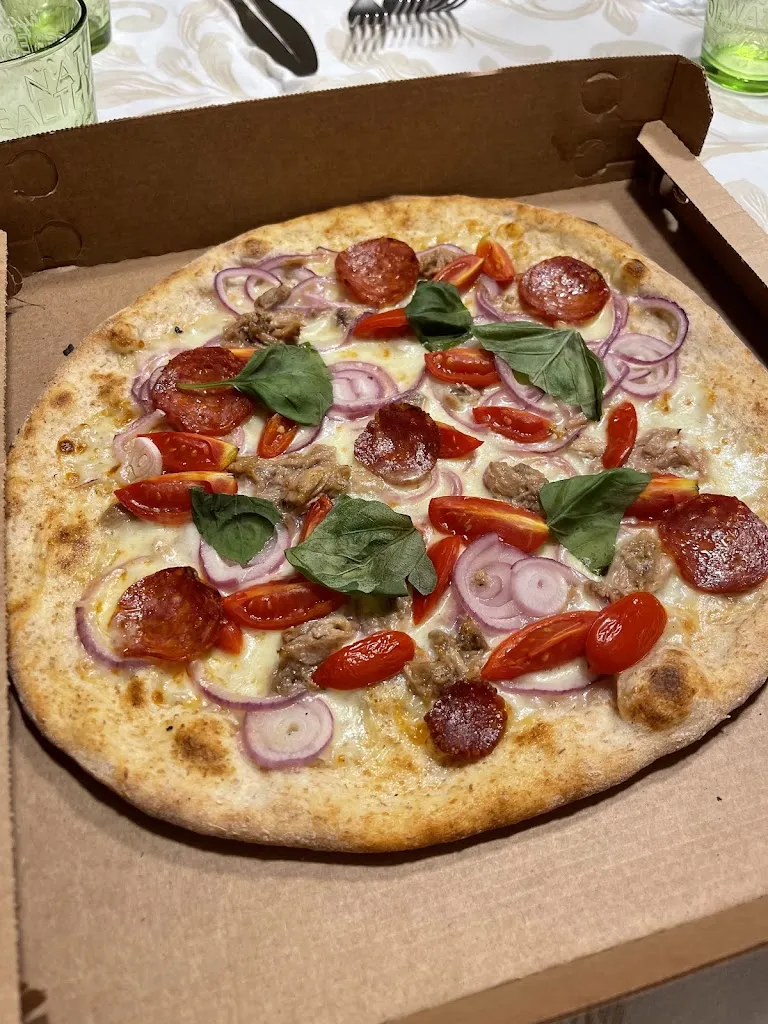 Raffaele Ugliano_Sfizio Pizza Di Avitabile Maurizio_Isola Vicentina_review