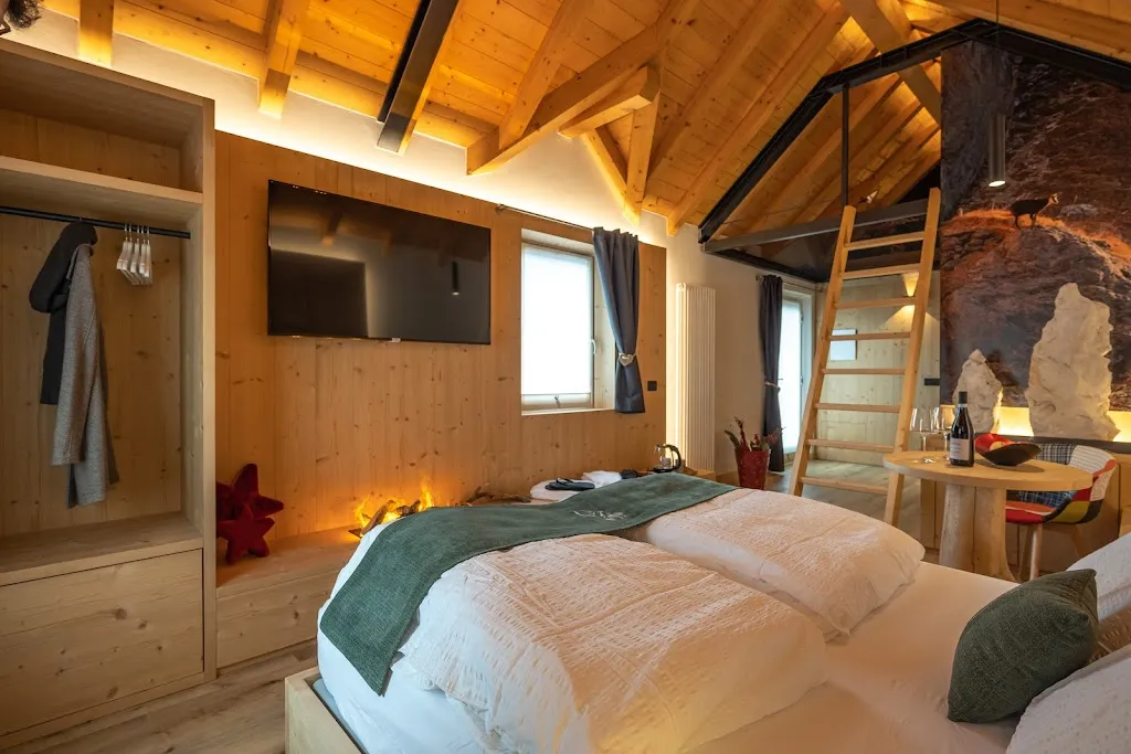 Teverone suite & wellness_Lamosano_slider_image_3