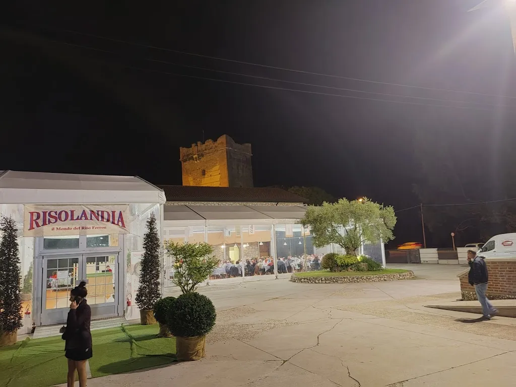 Simone J_Risolandia_Isola della Scala_review