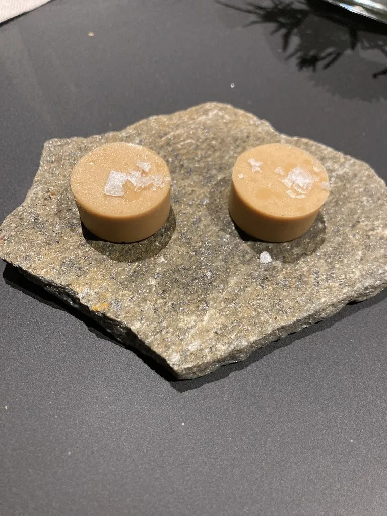 Yvonne Bouten_Osteriia_Lazise_review