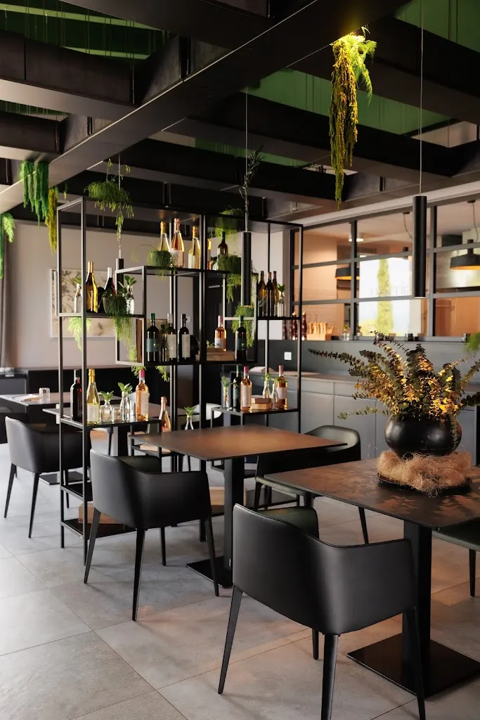 Osteriia restaurant in Lazise