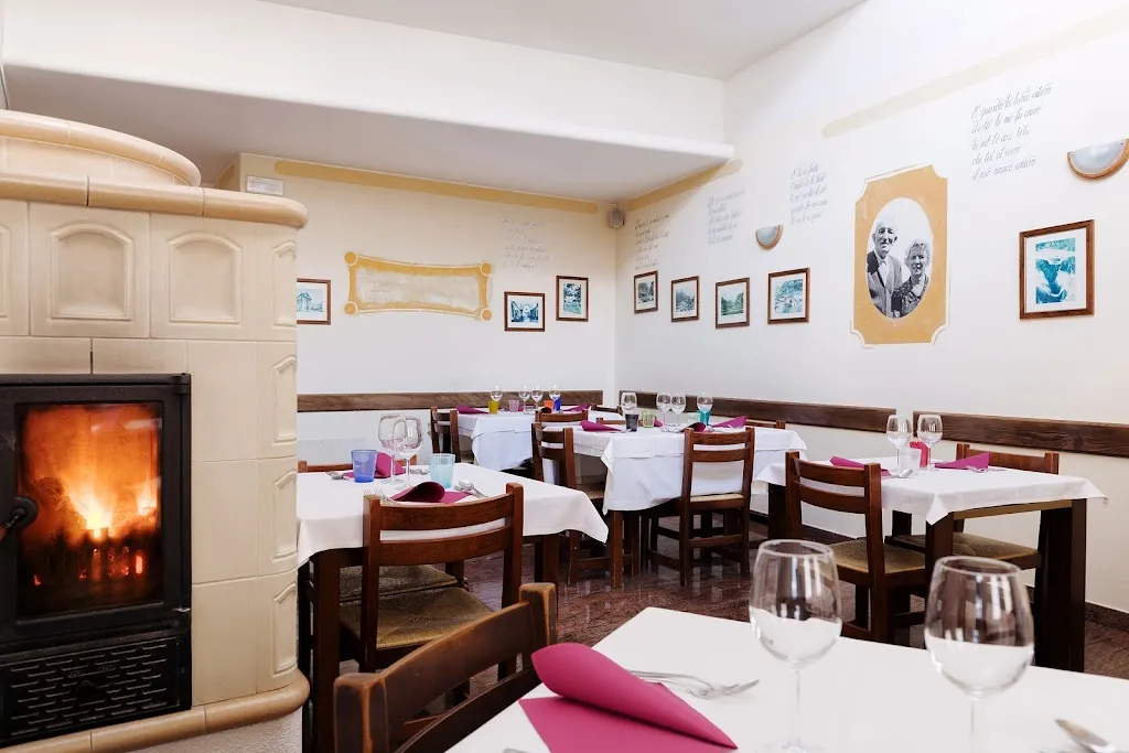 Albergo Ristorante De Bona restaurant in Longarone