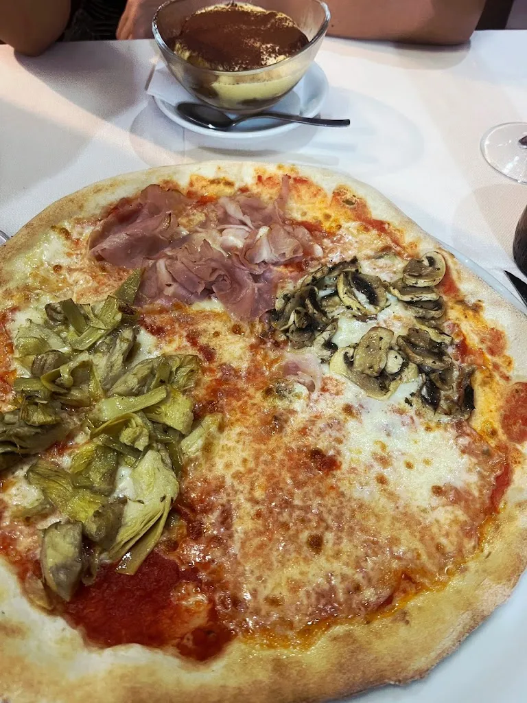 Iveta Jaudzema_Ristorante - Pizzeria Torre Due_Longarone_review