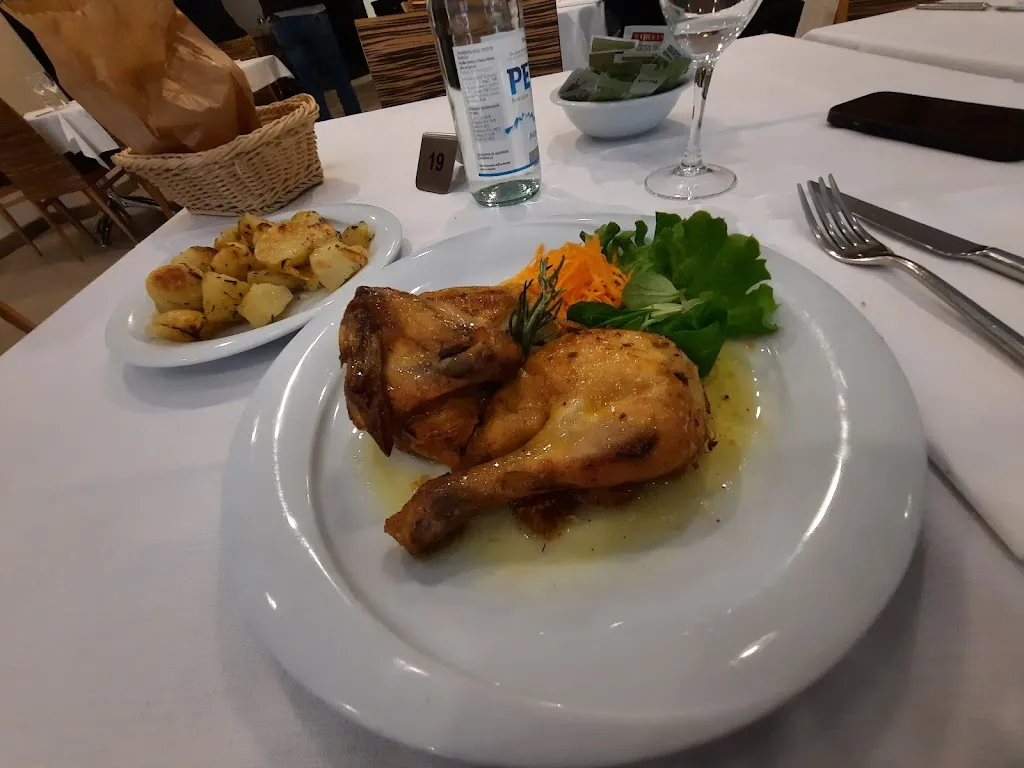 GIORI RICAMBI_La Vela_Longarone_recensione