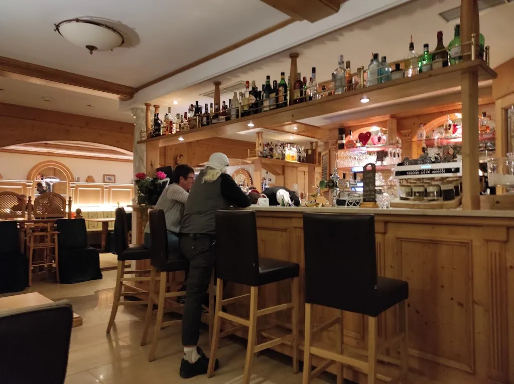 Tadeusz Kobylanski_Ristorante Stube Ladina_Livinallongo del Col di Lana_review