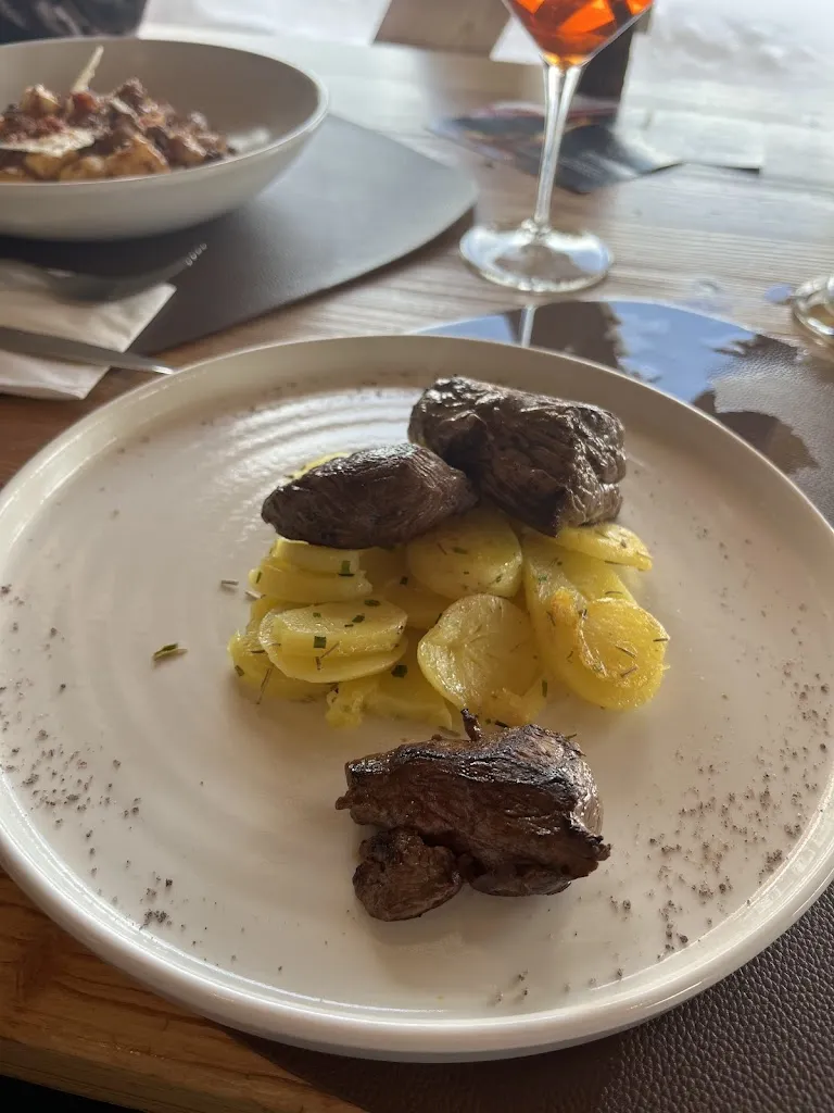 Martin Šelep_Rifugio Burz_Livinallongo del Col di Lana_review