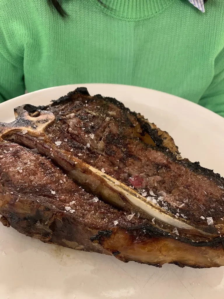 Mukjira Sirisia_Bisteccheria da Marco e Francesca_Celano_reseña