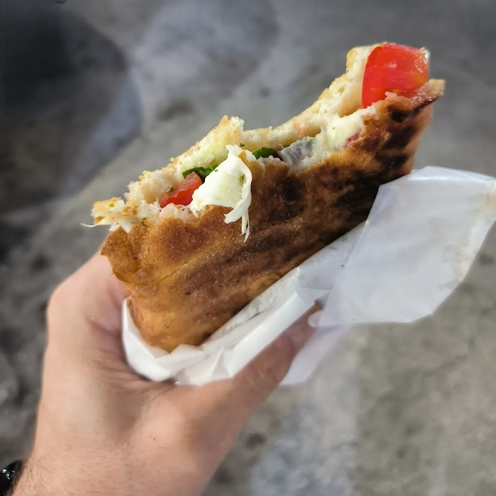 Primož Brankovič_Scilibò. I panzerotti_Peschici_review