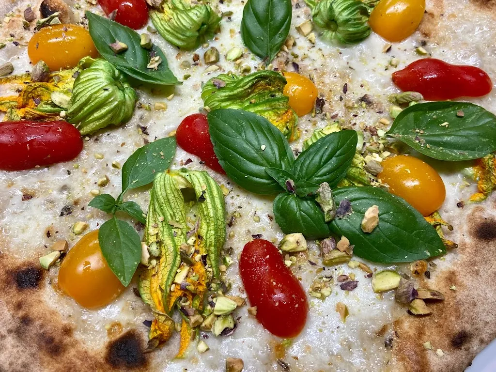 Pizzeria Osteria Bano_Loreggiola_slider_image_2