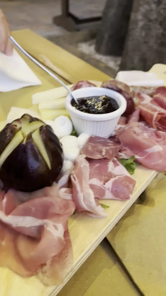 Pane e Vino_Peschici_slider_image_2