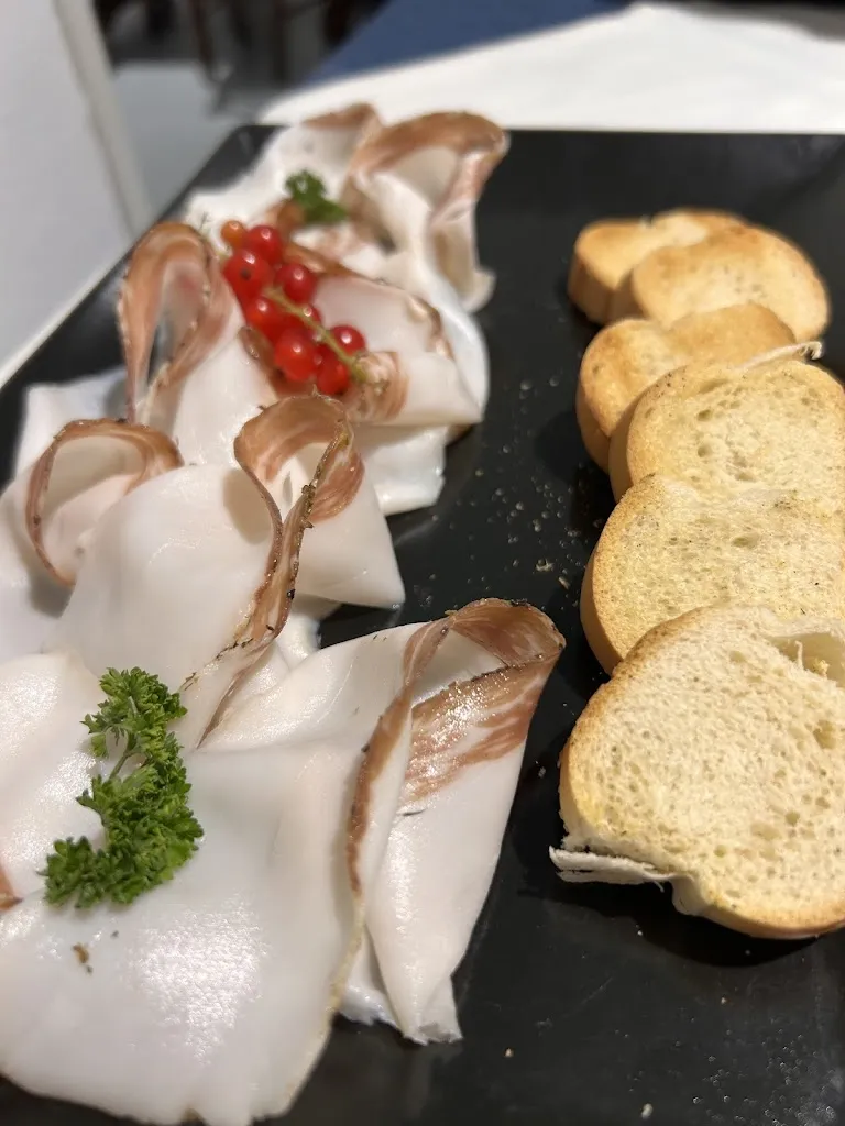 Renata Ferrini_Ristorante Ai Pellegrini di Festini Cucco Carlo_Lozzo di Cadore_review