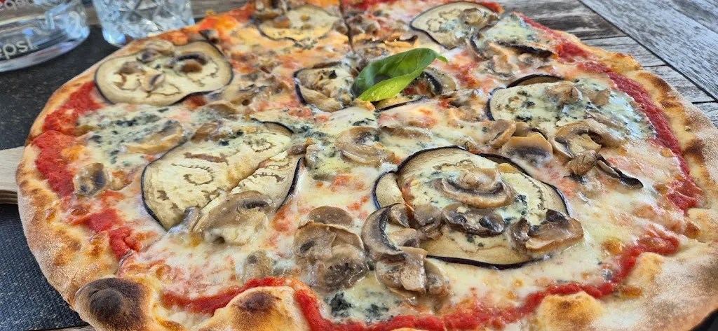 Balint Ede_Bea idea_Lugugnana_review