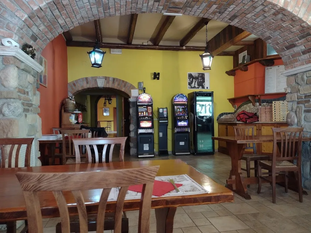 Casa Rossa restaurant in Lugugnana