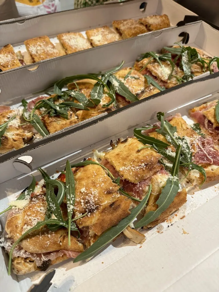 Moro's Paposceria Peschici_Peschici_slider_image_3