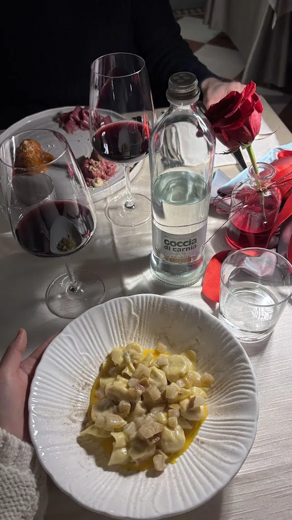 sediqe heydari_Il Cenacolo degli Euganei_Lozzo Atestino_review