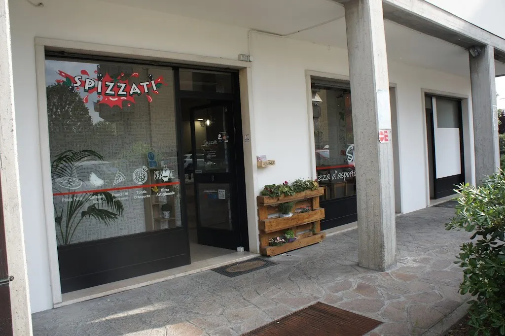 SPIZZATI LUGAGNANO restaurant in Lugagnano