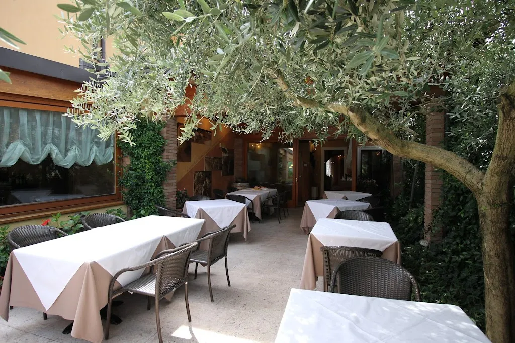 Trattoria Ai Salvi_Lugagnano_slider_image_1