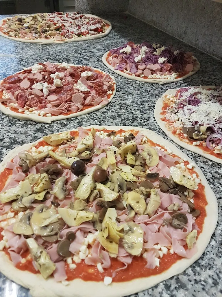 Pizzeria da asporto Loris_Lugagnano_slider_image_2