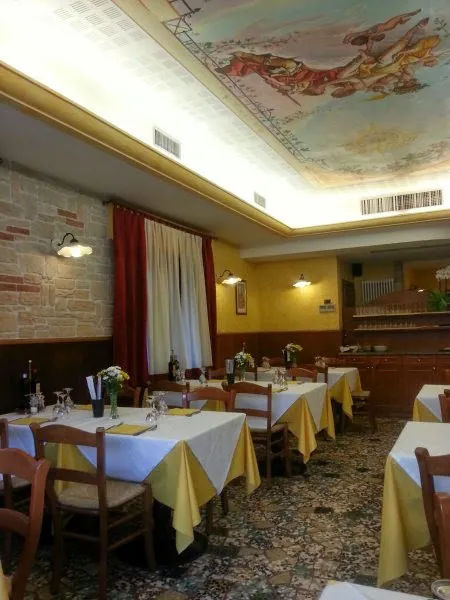 Trattoria con Alloggio Alla Cartiera restaurant in Lugo di Vicenza