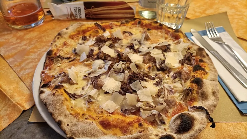Jennifer Cazzola_La Casara Pizzeria Birreria_Lugo di Vicenza_review