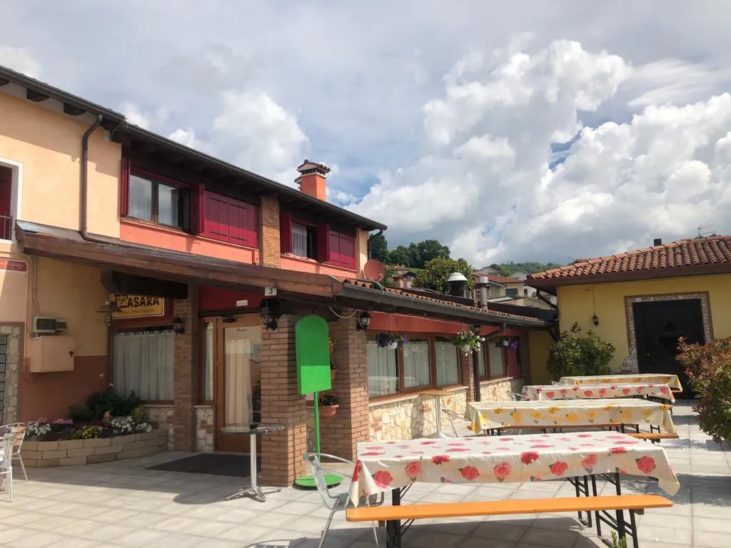 La Casara Pizzeria Ristorante Take-Away_Lugo di Vicenza_slider_image_3