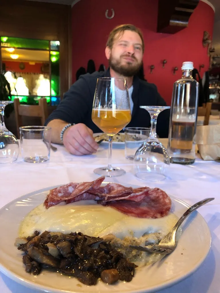 Sean Urban_Baita Monte Corno da Gianni_Lusiana_recensione