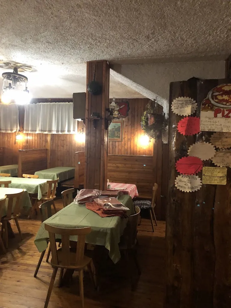 Pizzeria Dal Baffo Di Dall'Olio Otello_Lusiana_slider_image_1