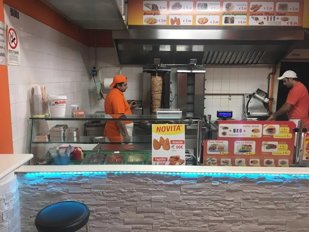 New taj mahal donner Halal restaurant in Mansuè