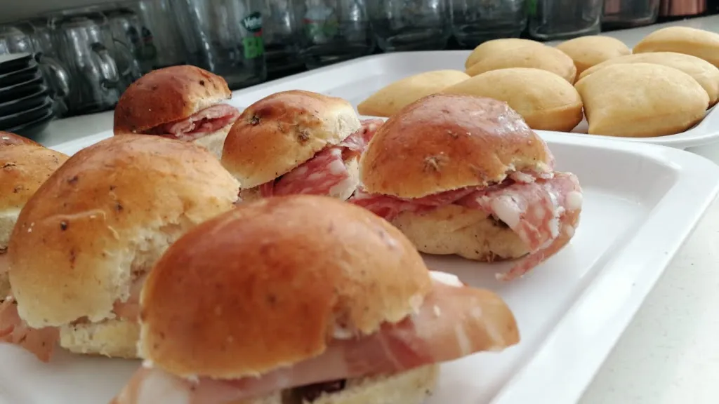 White House Caffè_Maerne_slider_image_2