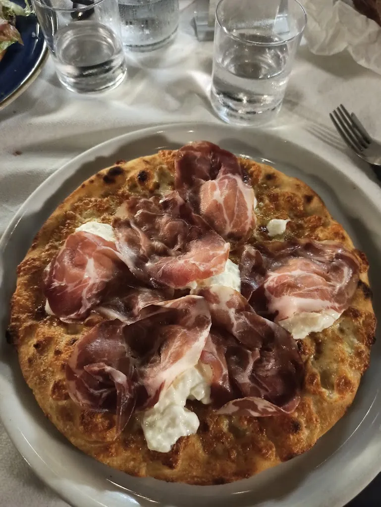 Ristorante pizzeria La Buria_Peschici_slider_image_3