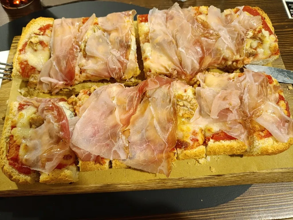 Civico 5 Bar Trattoria Bruschetteria_Marano Vicentino_slider_image_3