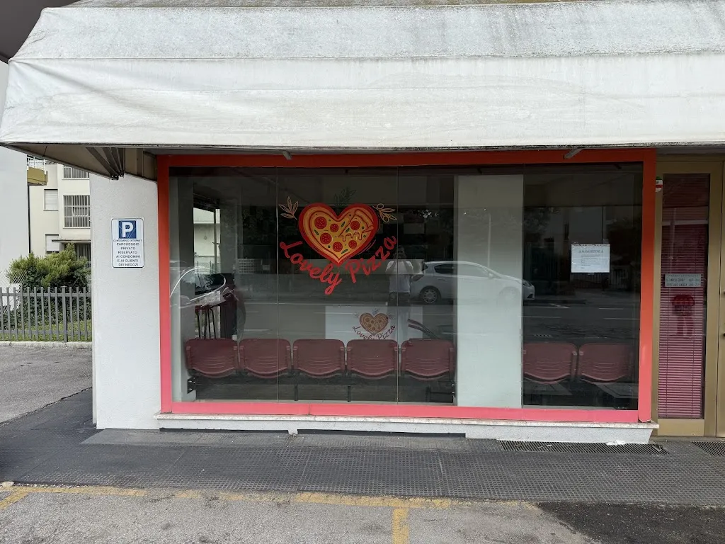 LovelyPizza restaurant in Marano Vicentino