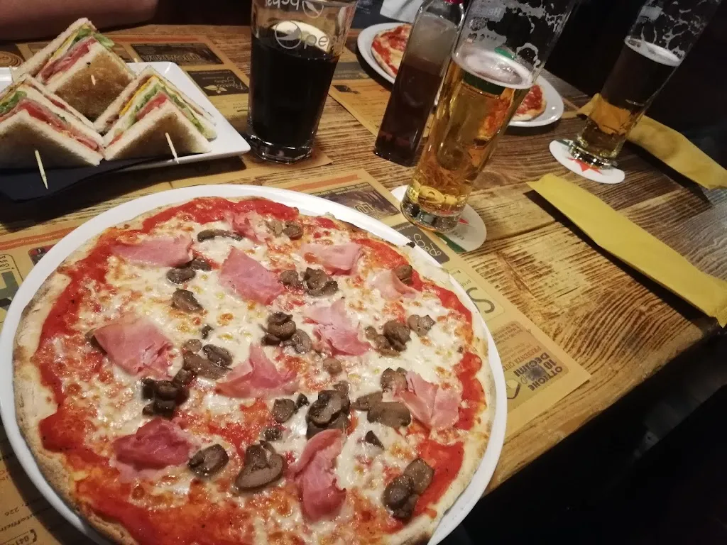 Baglioni Ristorante Pizzeria restaurant in Massanzago-Ca' Baglioni-San Dono