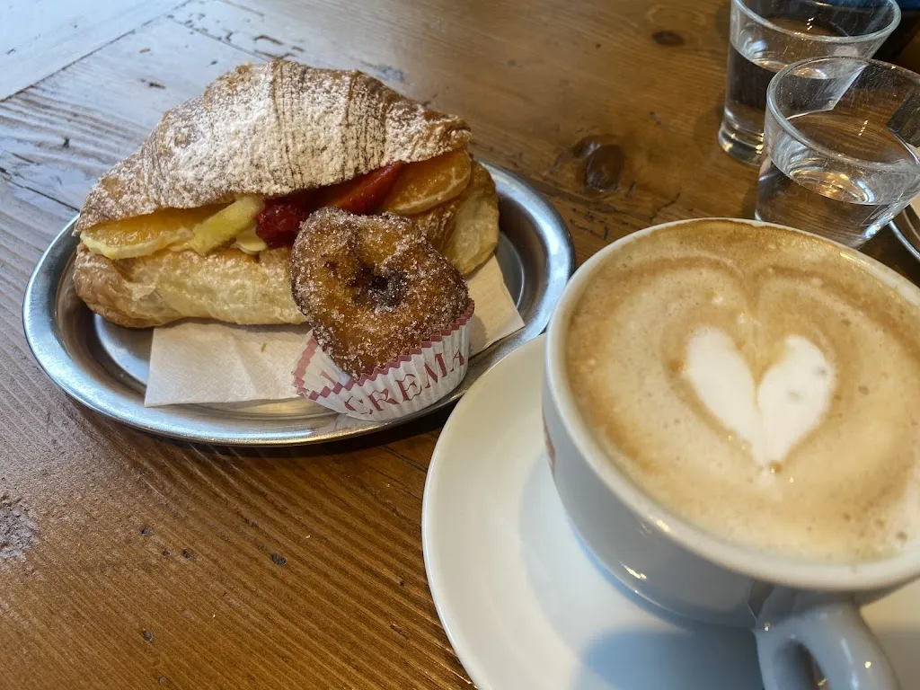 Jaqueline Cibien_La Crema Pasticceria & Caffetteria_Mareno di Piave_review