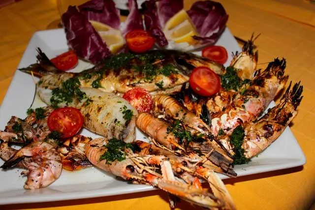 Pesca Sportiva - Trattoria Paradiso dei Pescatori S.A.S. Di Falamischia Jonni & C._Merlara_slider_image_2