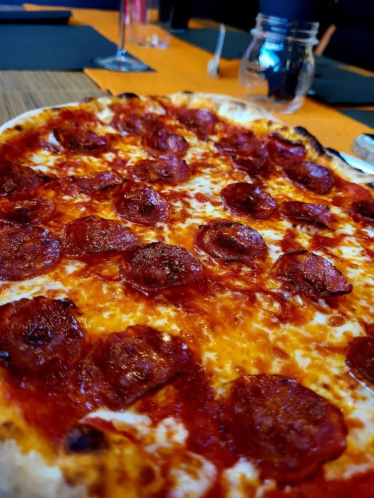 Bolek Gunia_Pizzeria Miregó_Miane_review