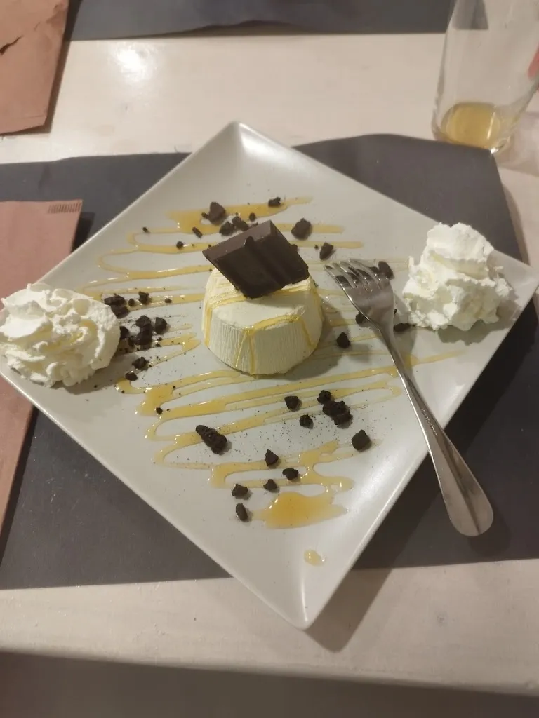 Menu_Pizzeria La Fonte 1981_Mezzane di Sotto_image_5