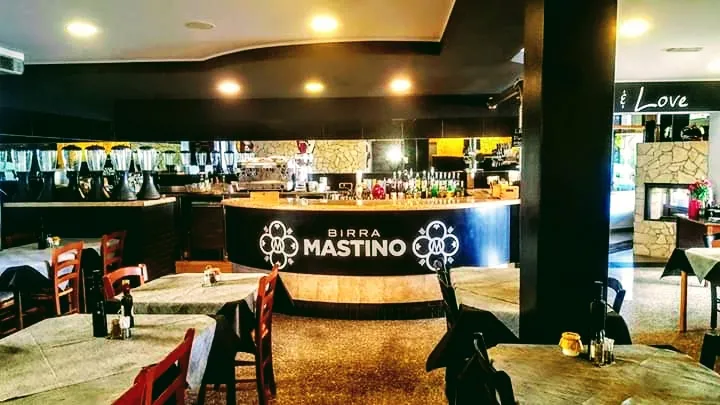 Pizzeria La Fonte 1981 restaurant in Mezzane di Sotto