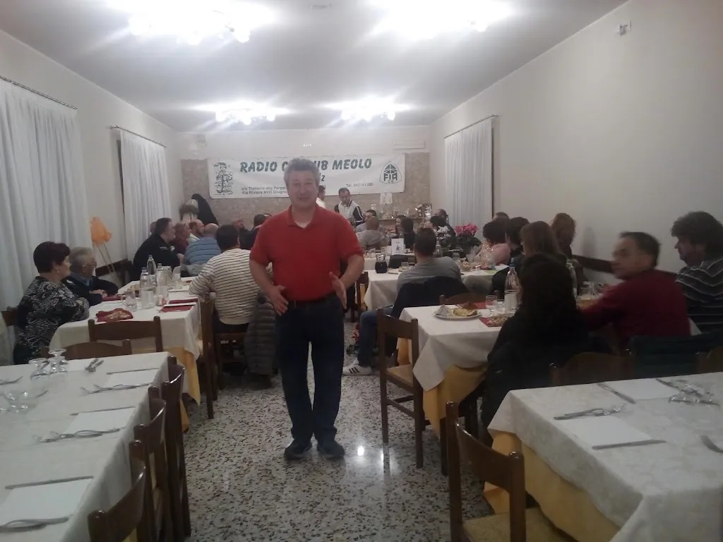 Abergo Pizzeria Trattoria alla Pergola_Meolo_slider_image_3