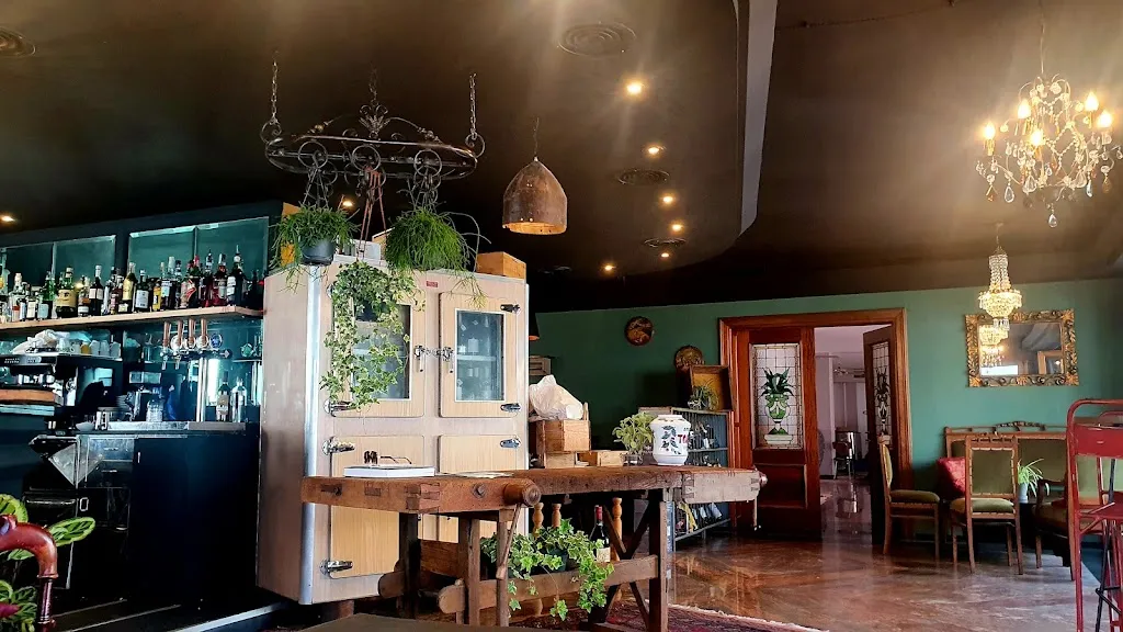 Bar Commercio ristorante pizzeria restaurant in Meolo