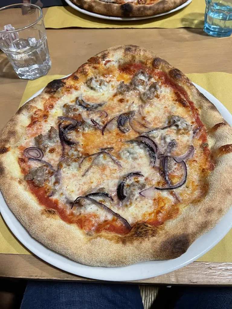 LS_Cory's Bar & Pizza_Minerbe_review