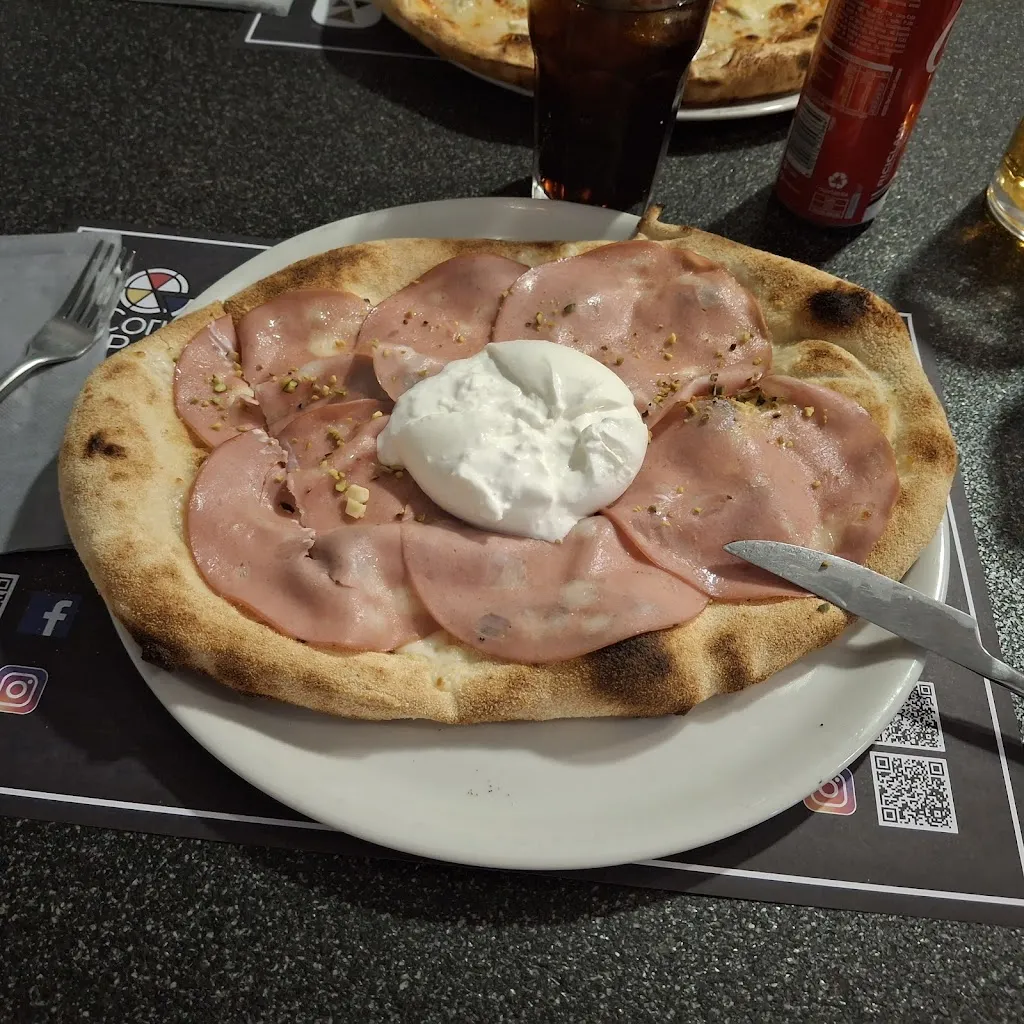 gigia cet_Cory's Bar & Pizza_Minerbe_review