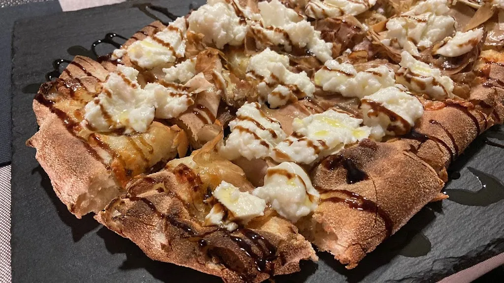 Cory's Bar & Pizza_Minerbe_slider_image_2