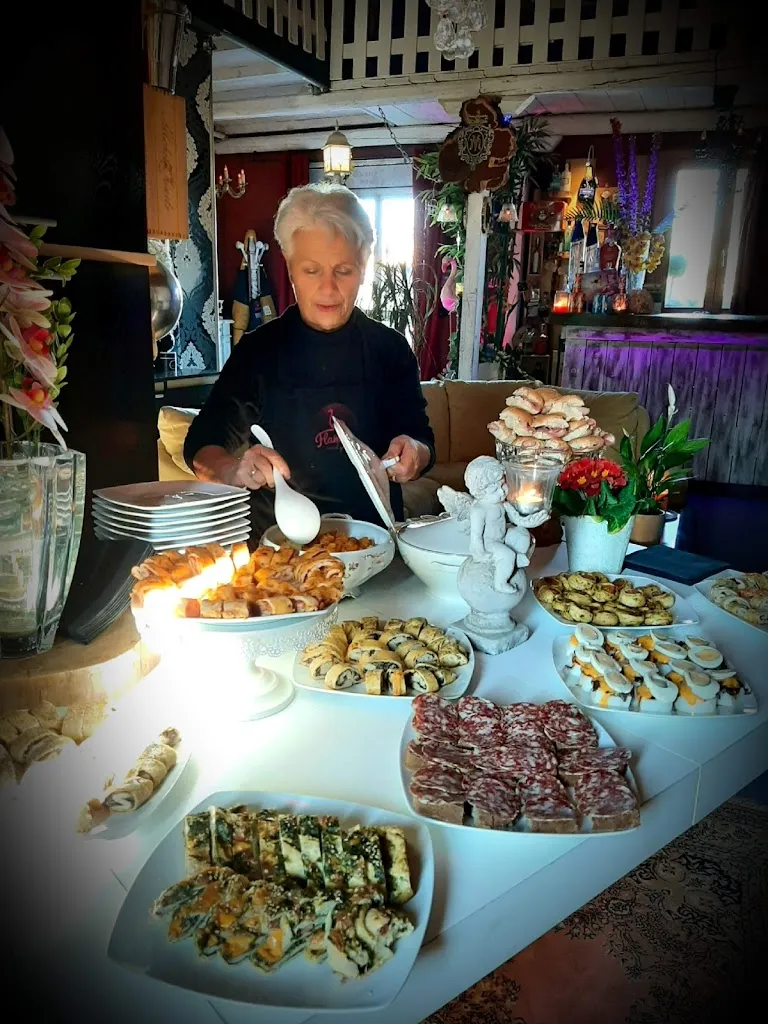 Menu_Flamingo Country Home Restaurant_Moniego_image_3