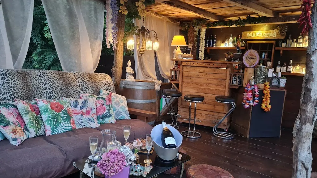 Flamingo Country Home Restaurant_Moniego_slider_image_1