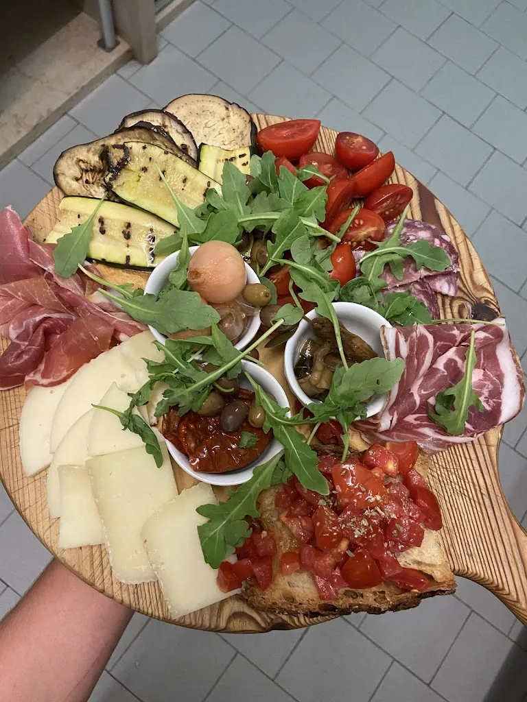 Ristorante Pizzeria Bar Andromeda_Peschici_slider_image_2