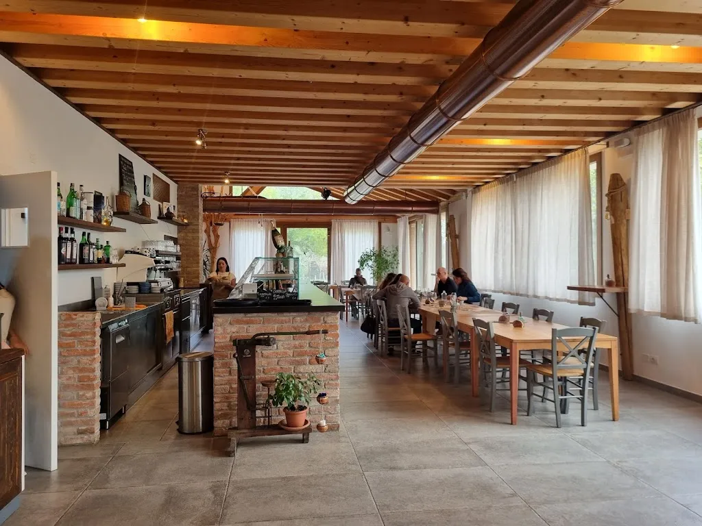 Osteria Portocanale_Mira Taglio_slider_image_1